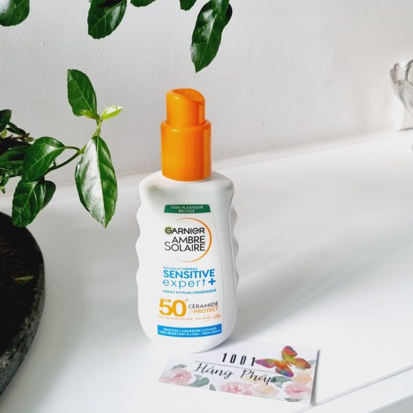 Kem chống nắng cho mặt và toàn thân Garnier Ambre Solaire Sensitive Expert+ 150ml
